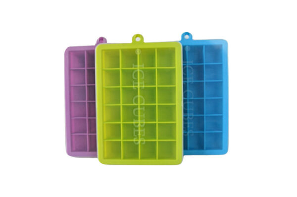 Adriana Ice Cube Tray with Lid | Silicon Material